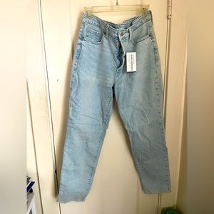 New Old Navy jeans never worn.